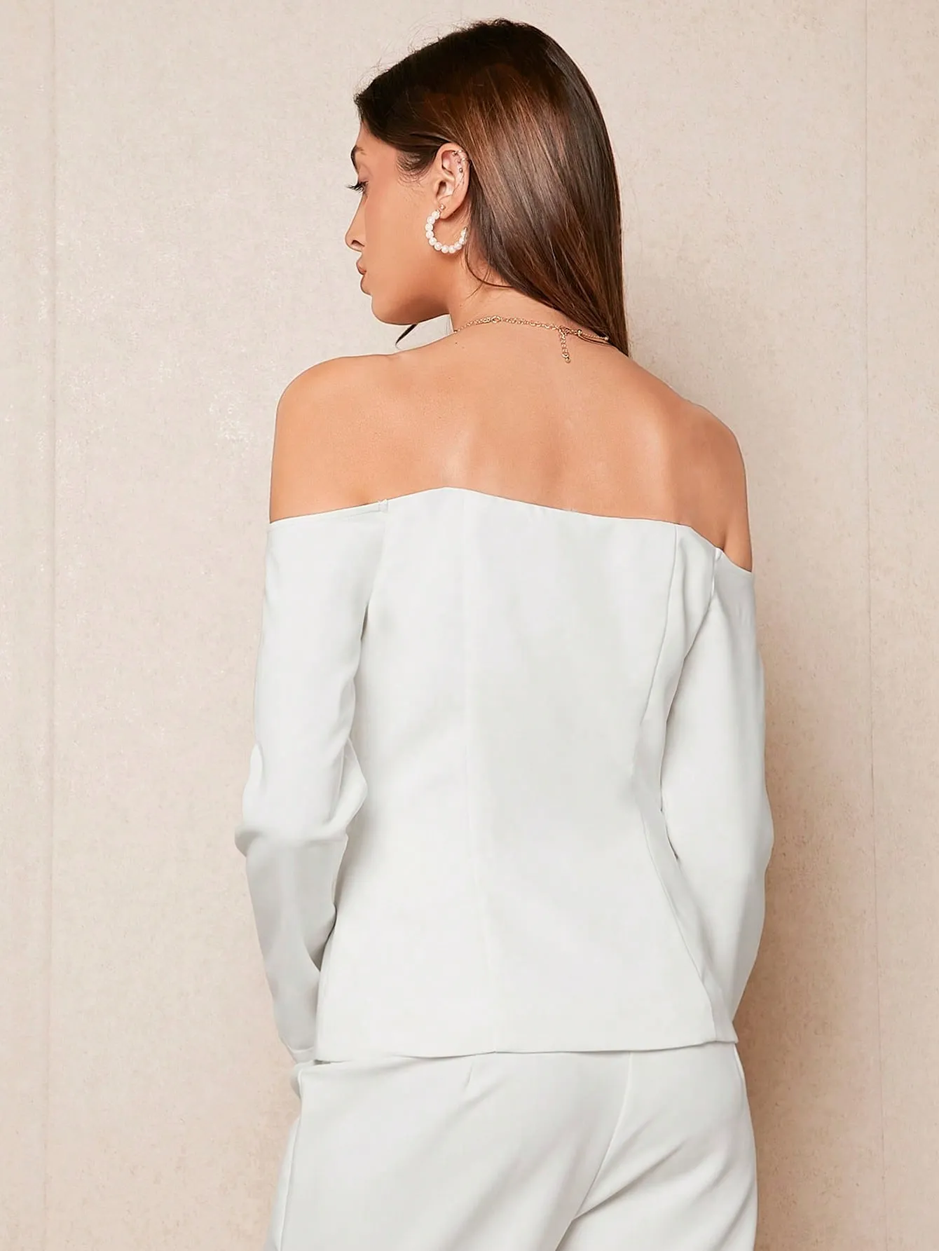 BIZwear Women's Solid Color Off Shoulder Shirt With Double-Breasted Buttons