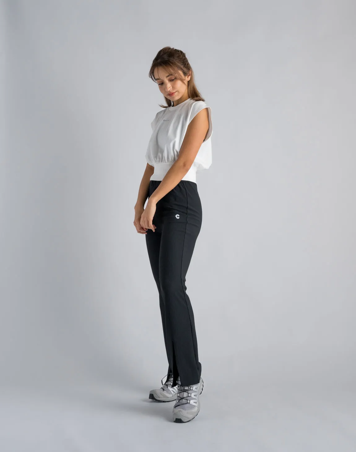 CRONOS WOMEN LOGO SLEEVELESS【WHITE】