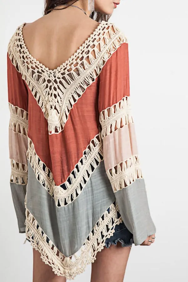 Cutout Beach Blouse (Fit 99 To 154lbs)