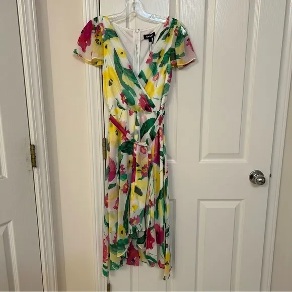 DKNY Short Sleeve Asymmetrical Faux Wrap Floral Dress in White/Pink/Green Size 2