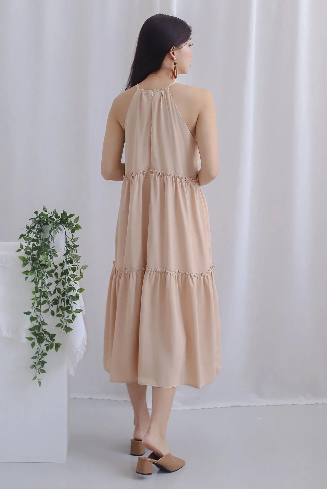 Gem Halter Tiered Dress In Wheat