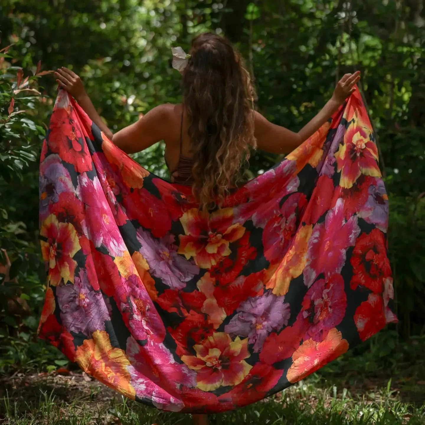 Hibiskiss Moon Pareo
