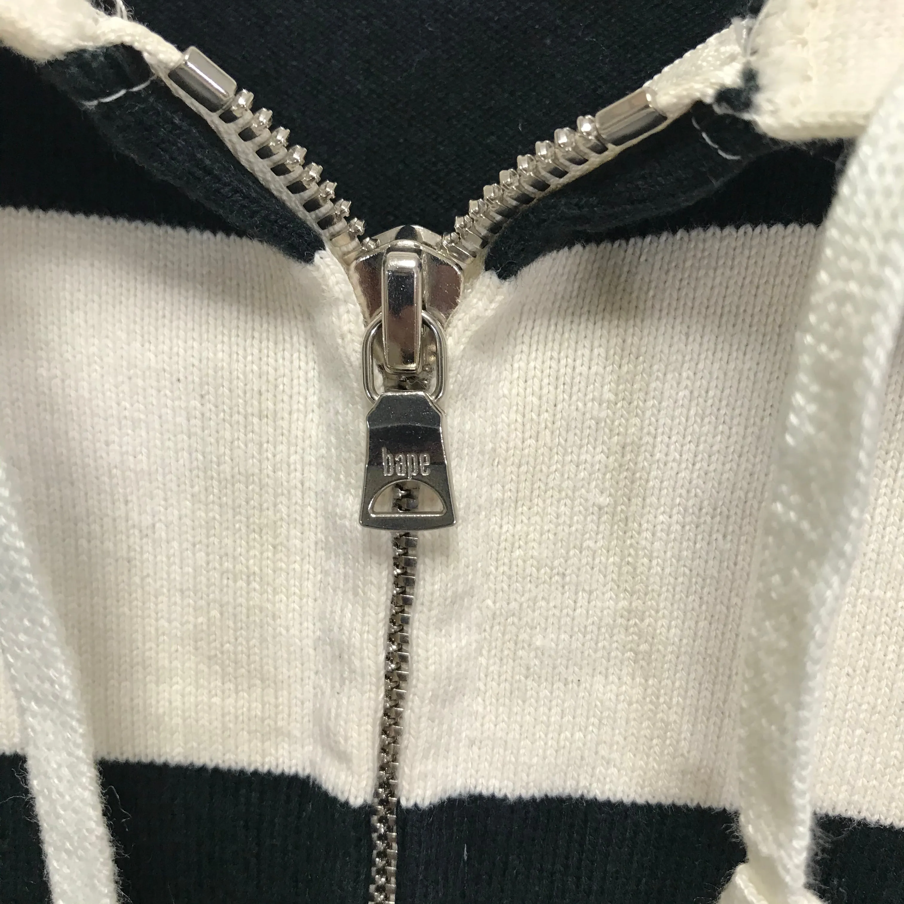 [M] A Bathing Ape Bape Crest Striped Hoodie