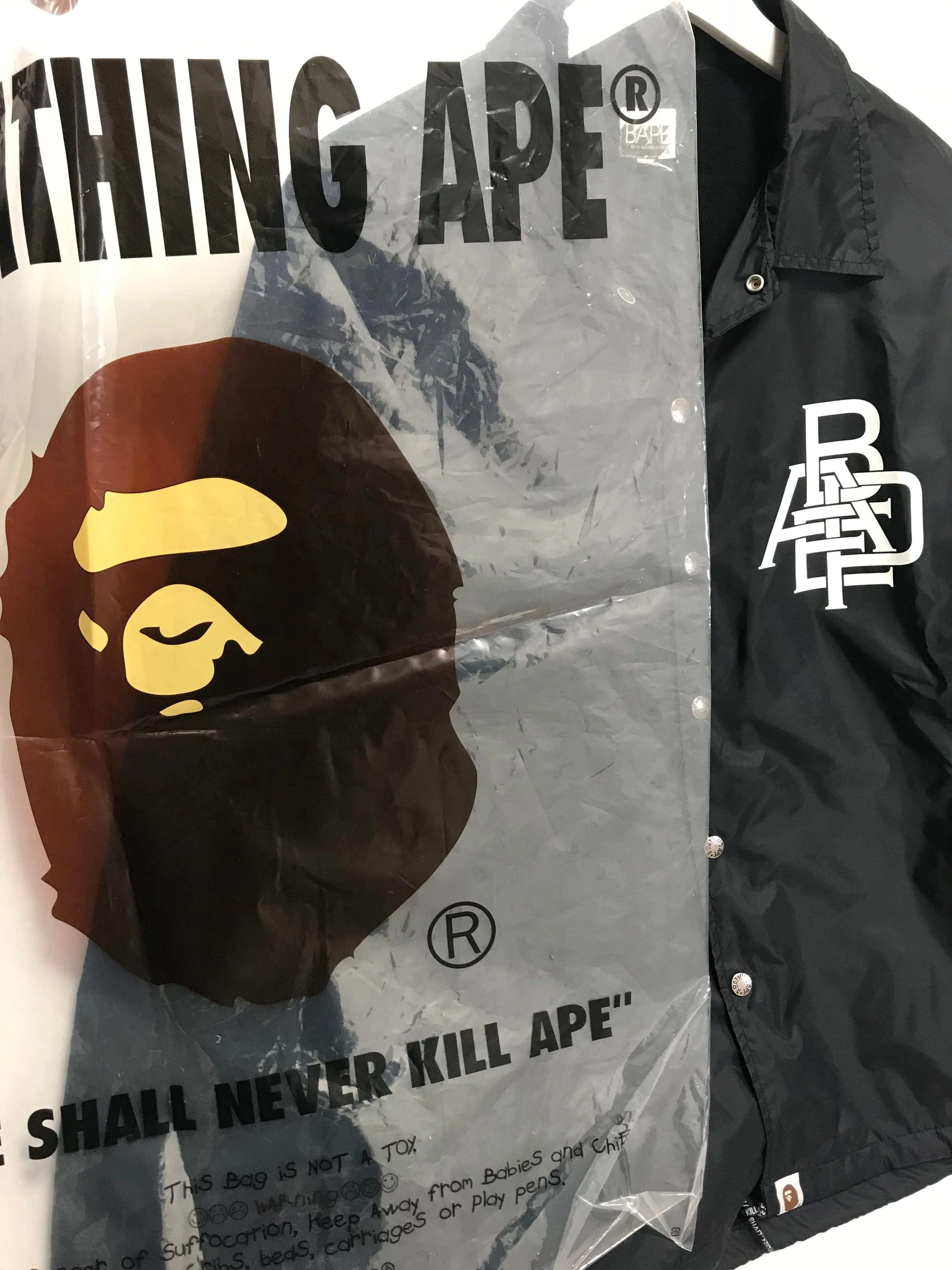 [M] A Bathing Ape Bape Nested Logo Coach Jacket Black