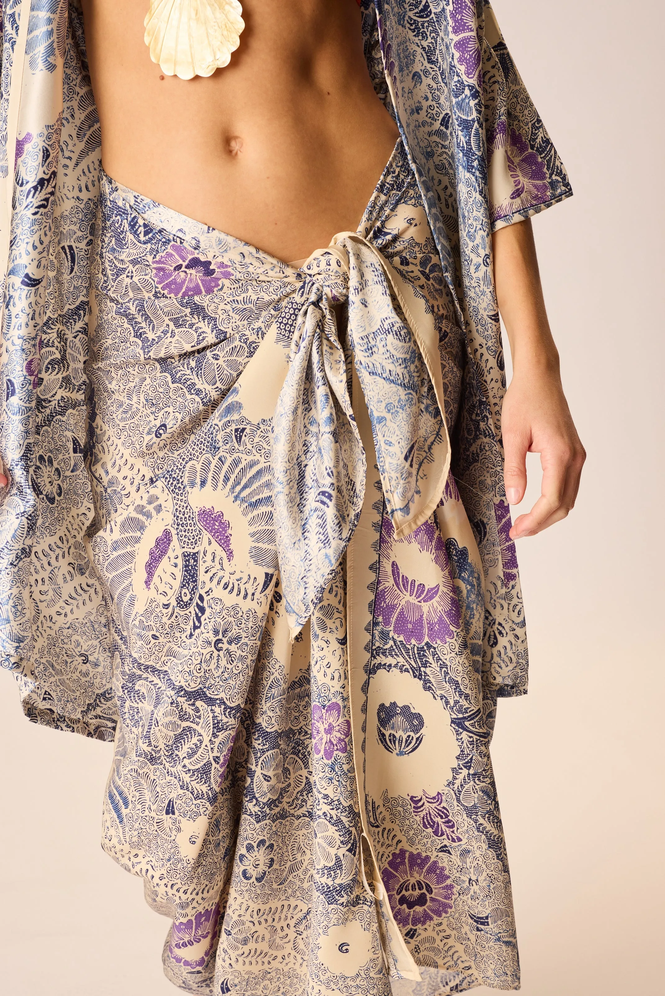 Natalie Martin ♥️ MOTHER SARONG