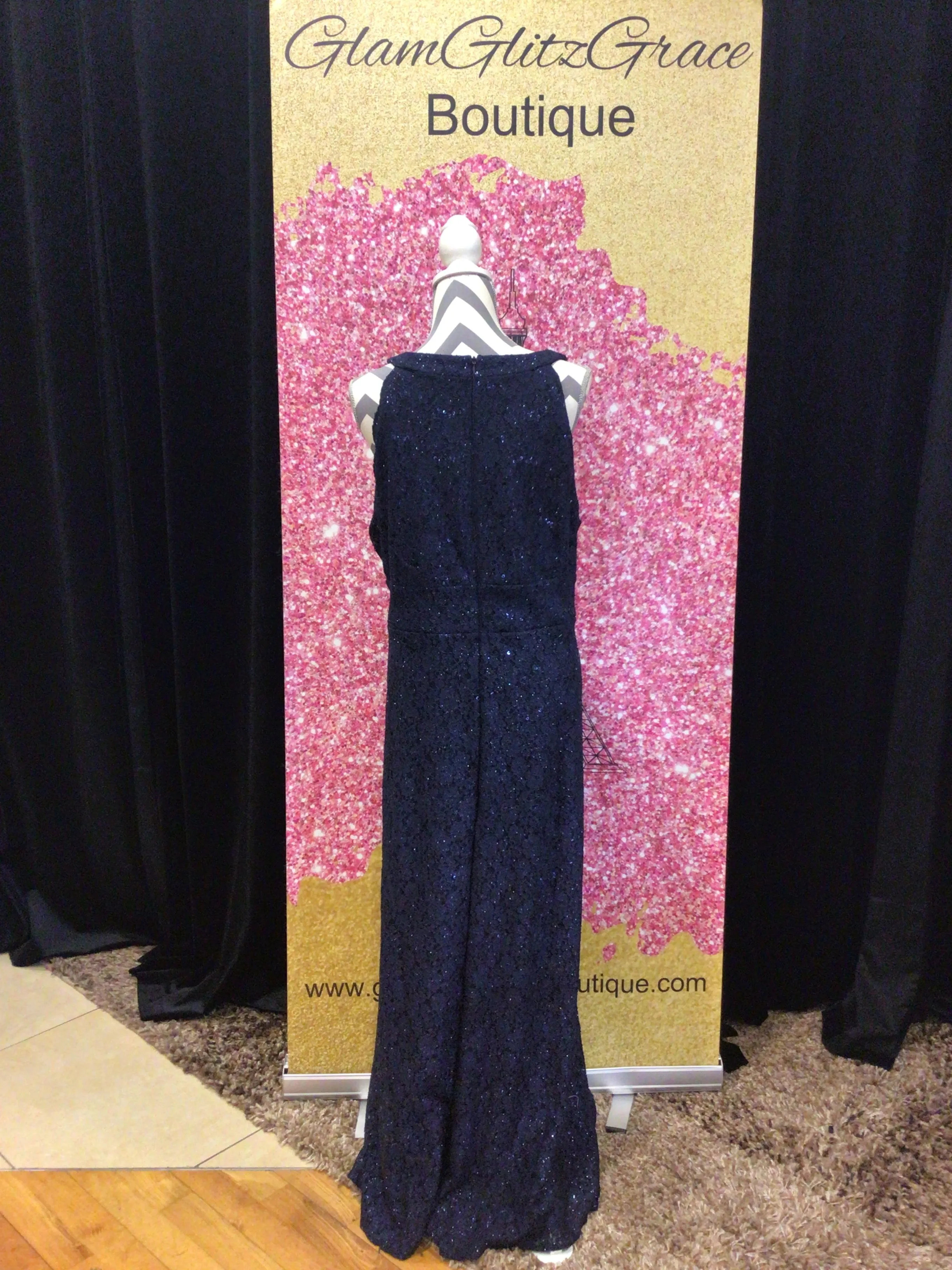 Plus Size Halter Neck Sleeveless Lace Dress With Slit