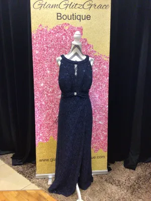 Plus Size Halter Neck Sleeveless Lace Dress With Slit