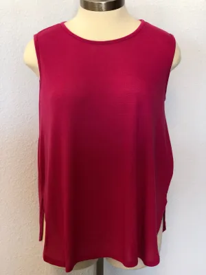 PLUS SOLID SLEEVELESS TANK TOP