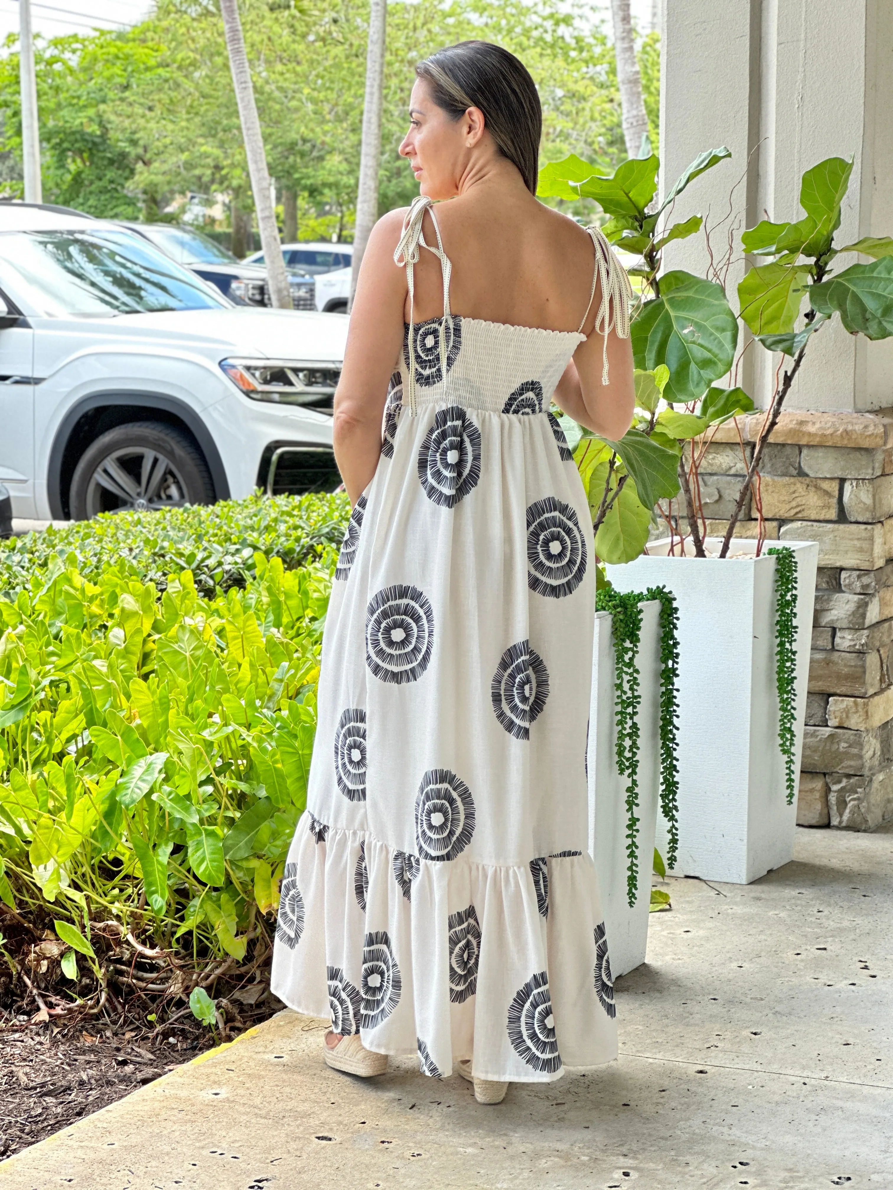 "Mar De Lua" Linen Sleeveless Maxi Dress