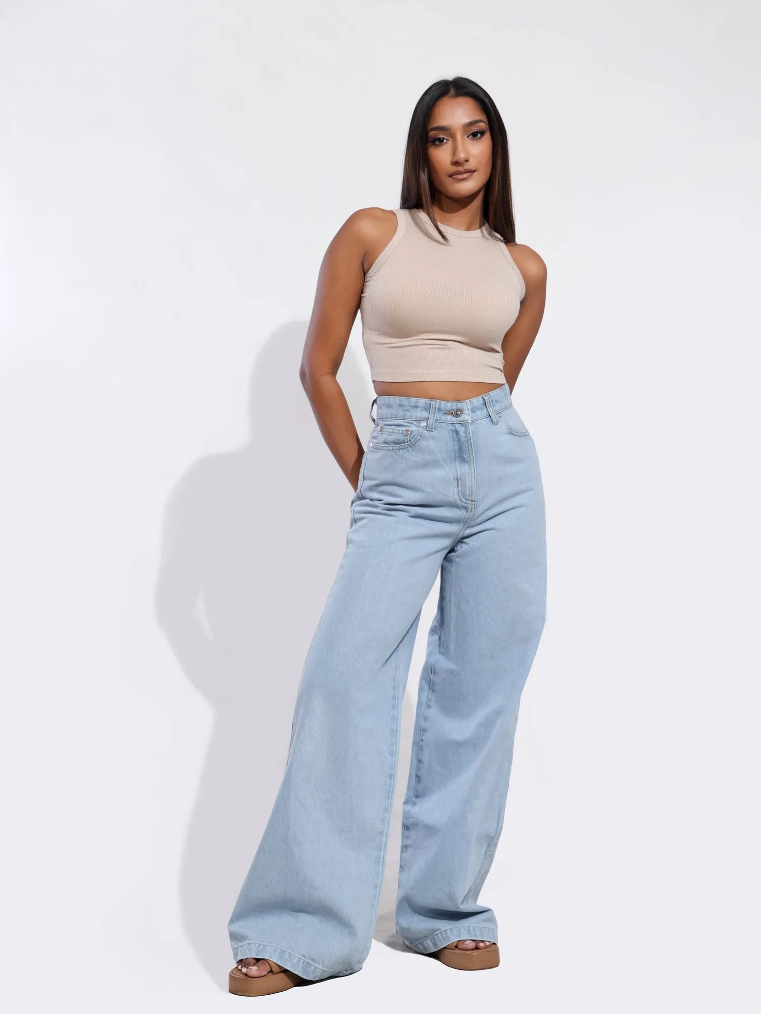Riri Sleeveless Halter Neck Crop Top