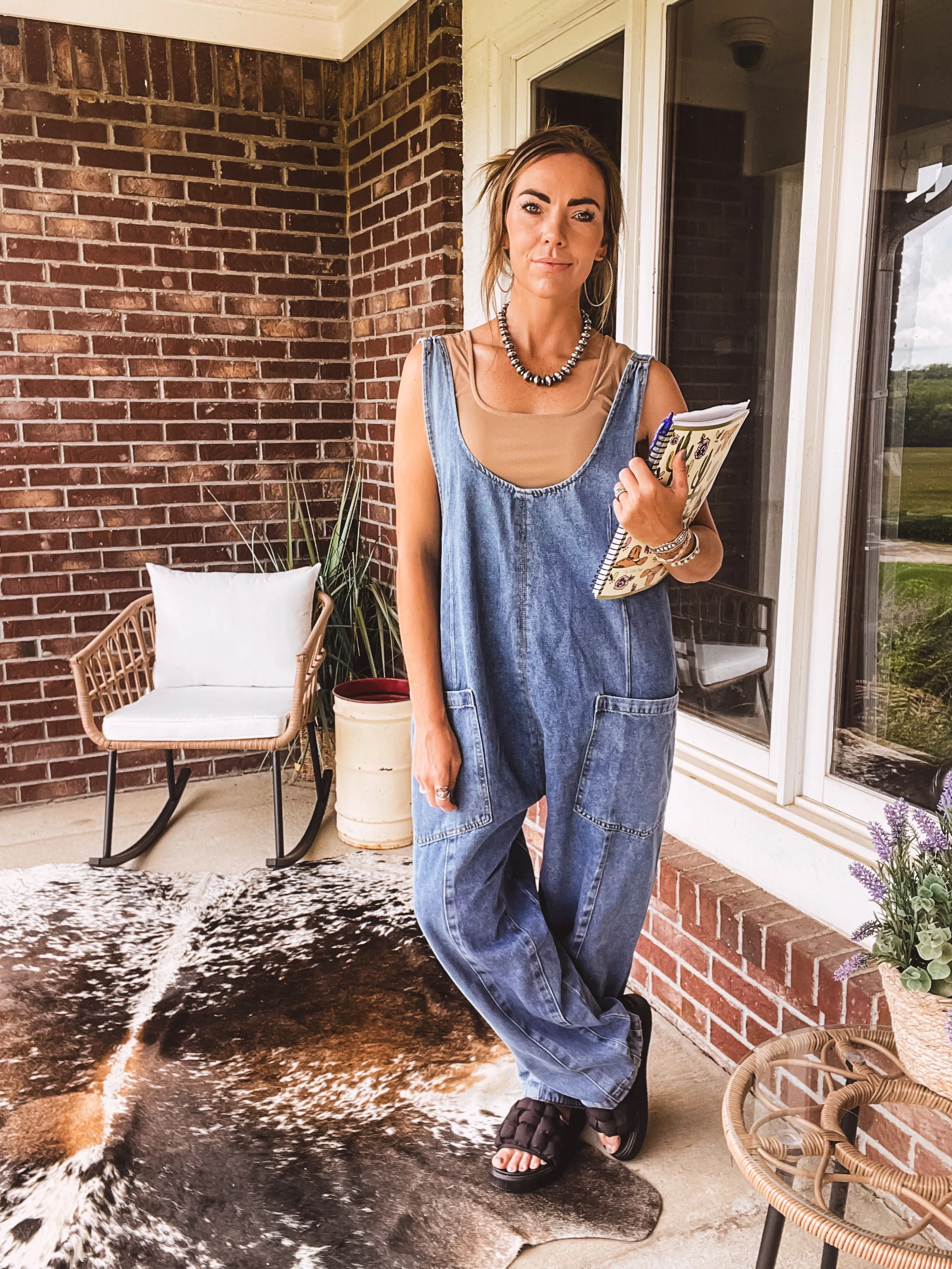 Round Neck Sleeveless Bodysuit
