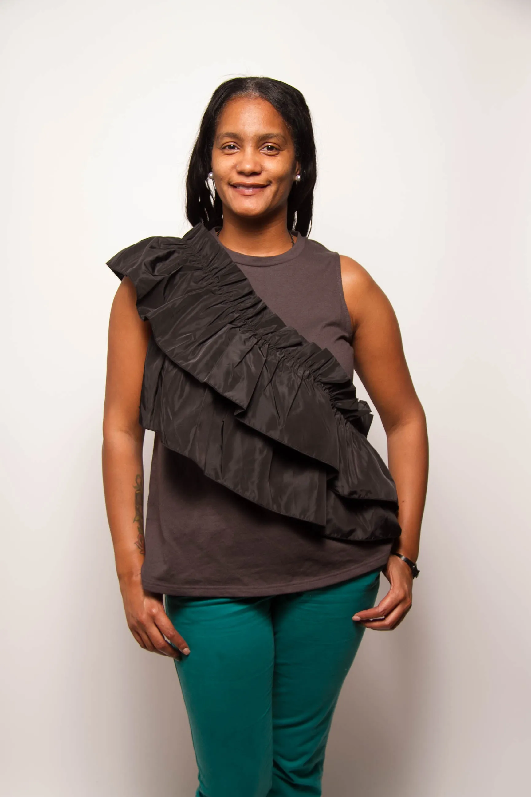 Ruffle Sweatshirt Sleeveless Top