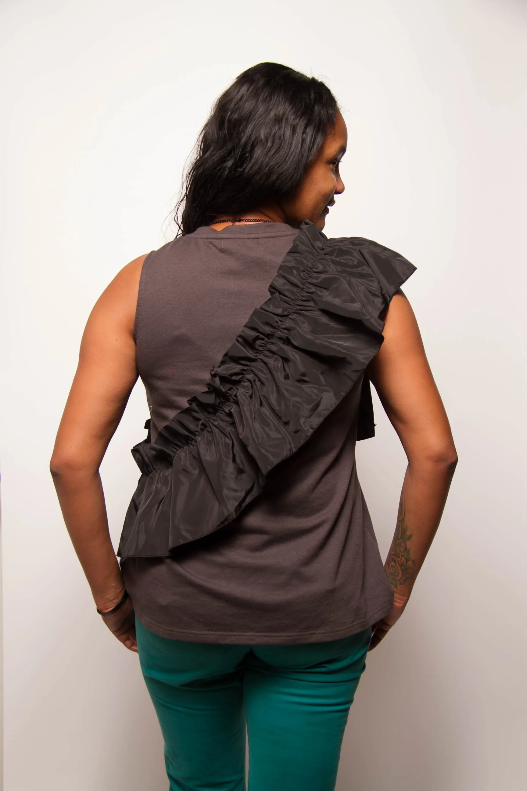 Ruffle Sweatshirt Sleeveless Top