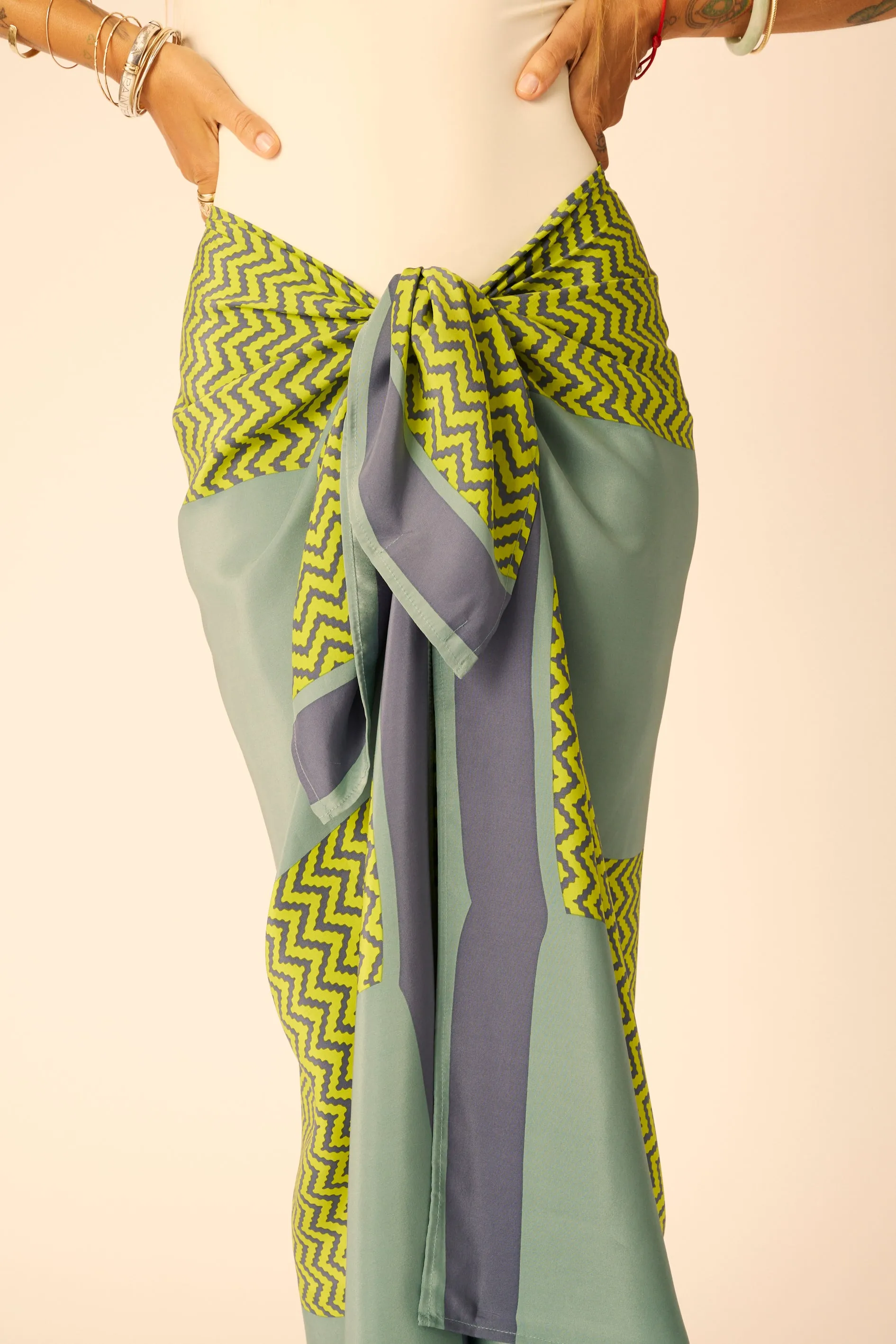 SARONG