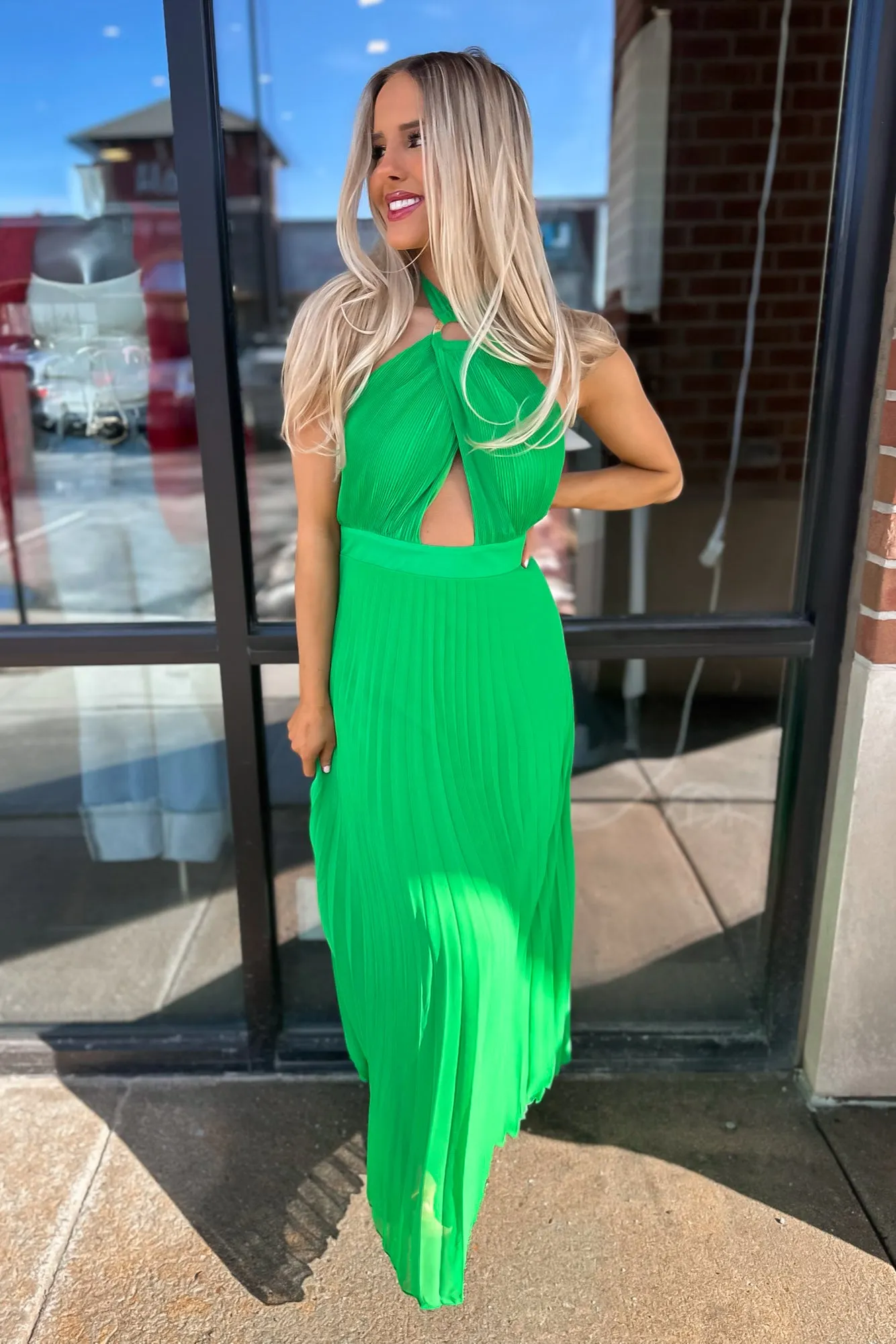 Spring Breeze Halter Pleated Dress Green