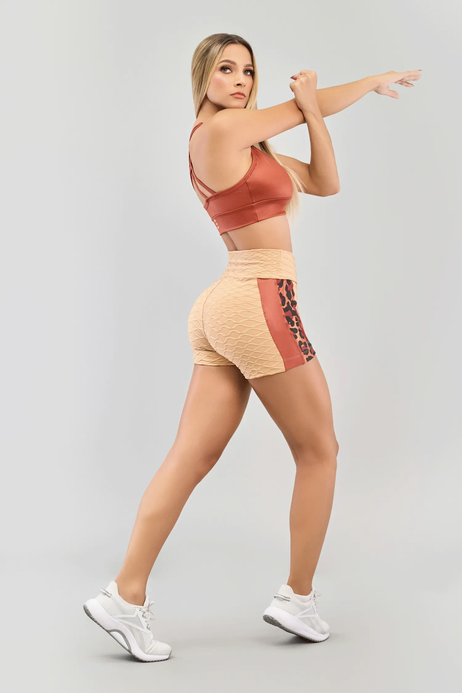 TOP DEPORTIVO GWF10513UQ-4 LUX