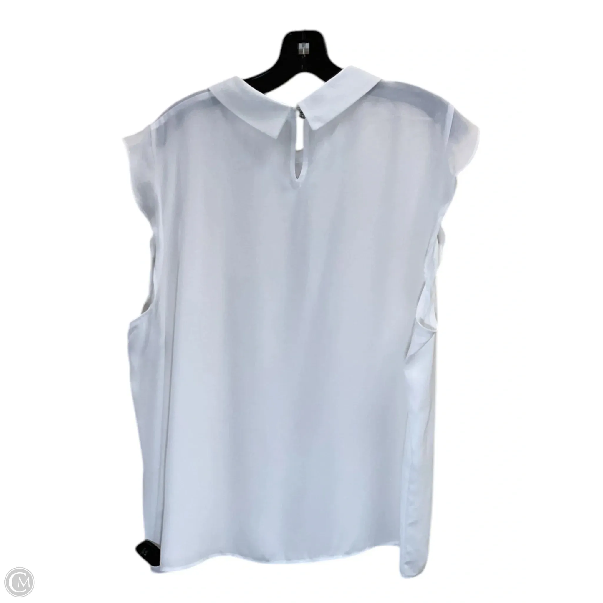 Top Sleeveless By Elle In White, Size: 1x