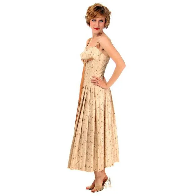Vintage Sundress Embroidered Cotton Carlye 1950s Full Skirt Small