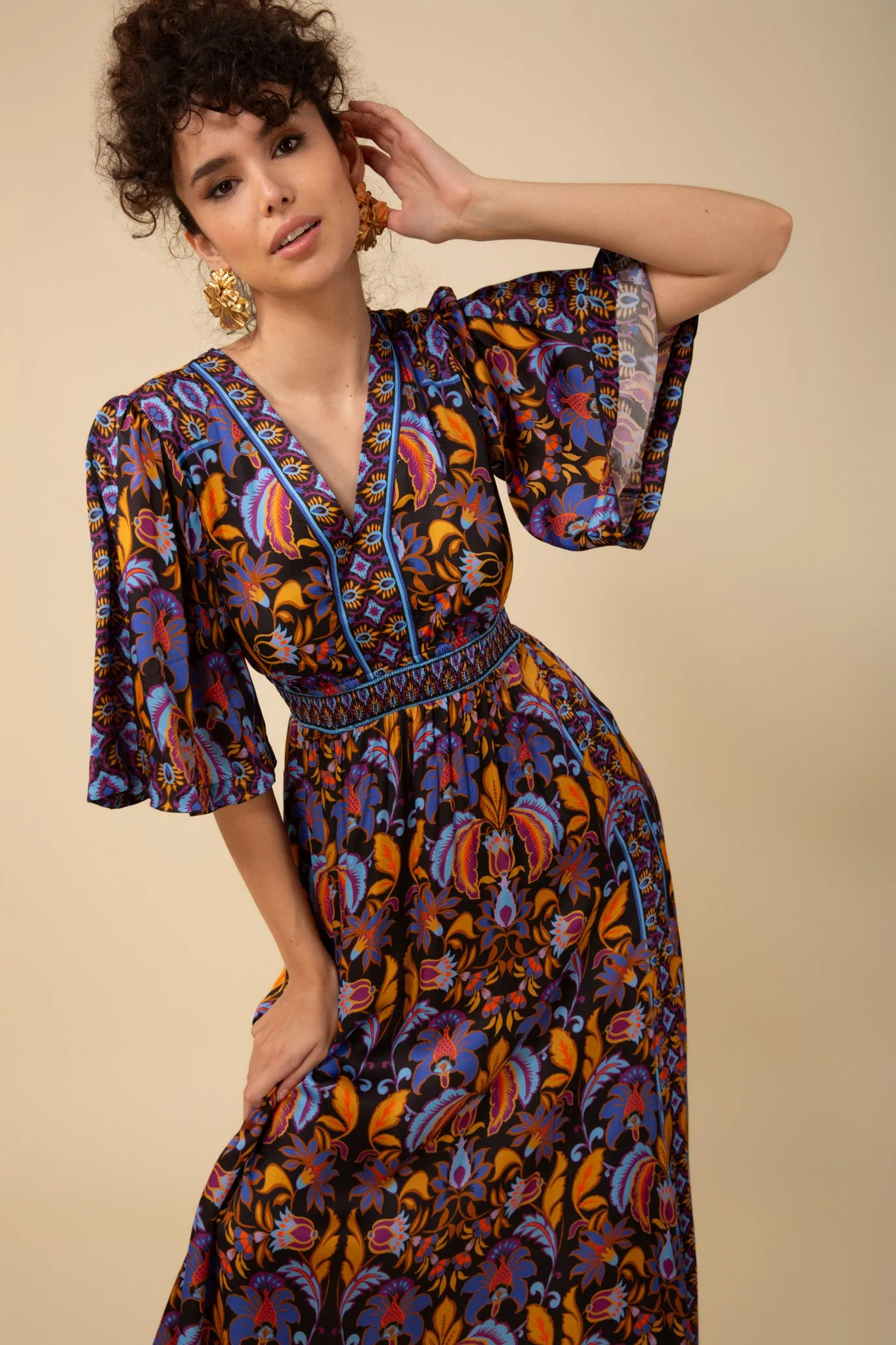VNECK MAXI