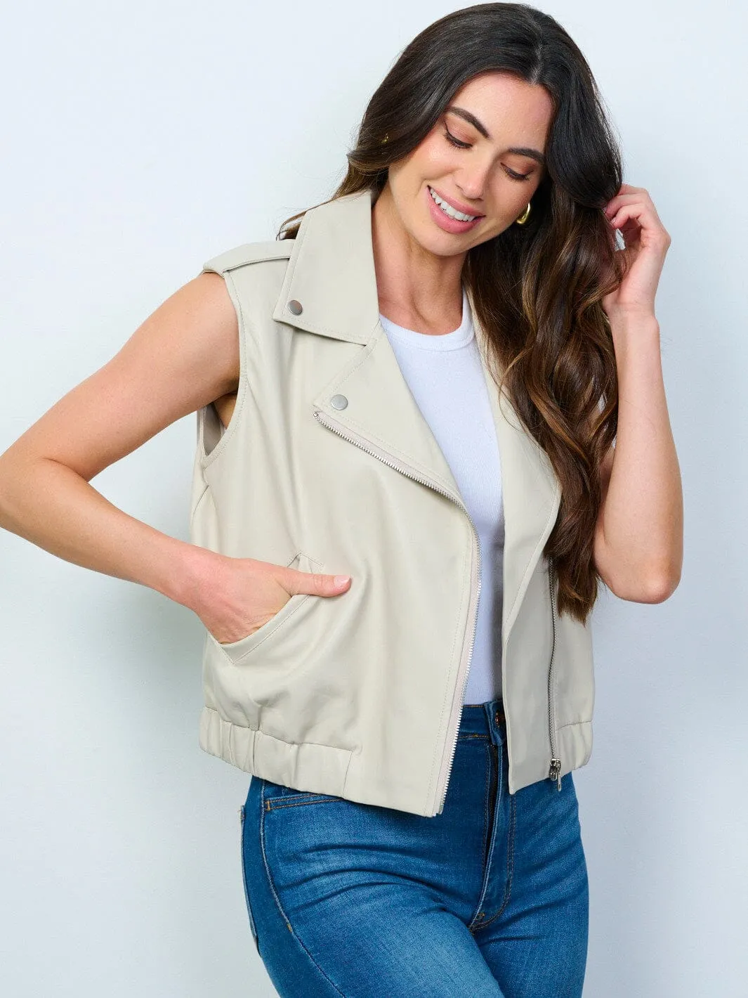 WOMEN'S SLEEVELESS ZIP UP FRONT POCKETS PU PLEATHER VEST