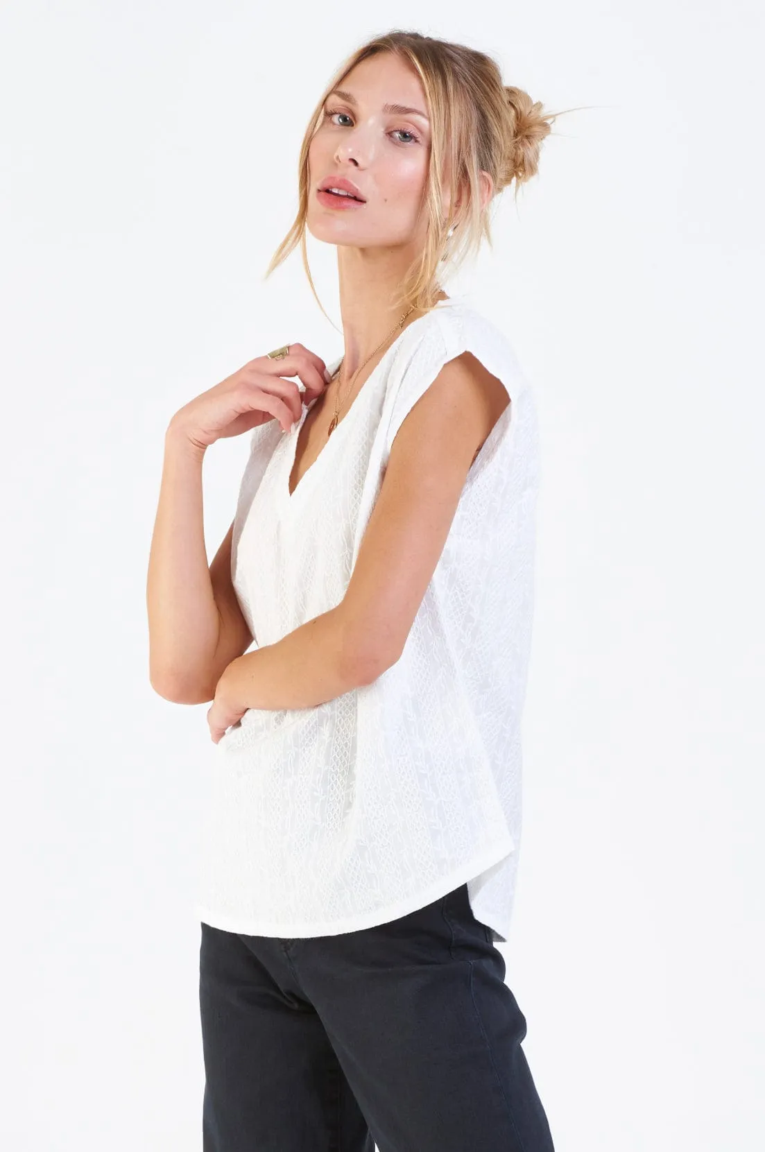 Yanis - White Lace